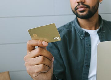 card refund receive retail